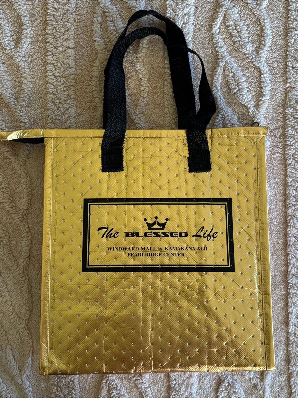 Hawai’i Simply Blessed Insulated Yellow Lunch Bag with Black Handles - Gold